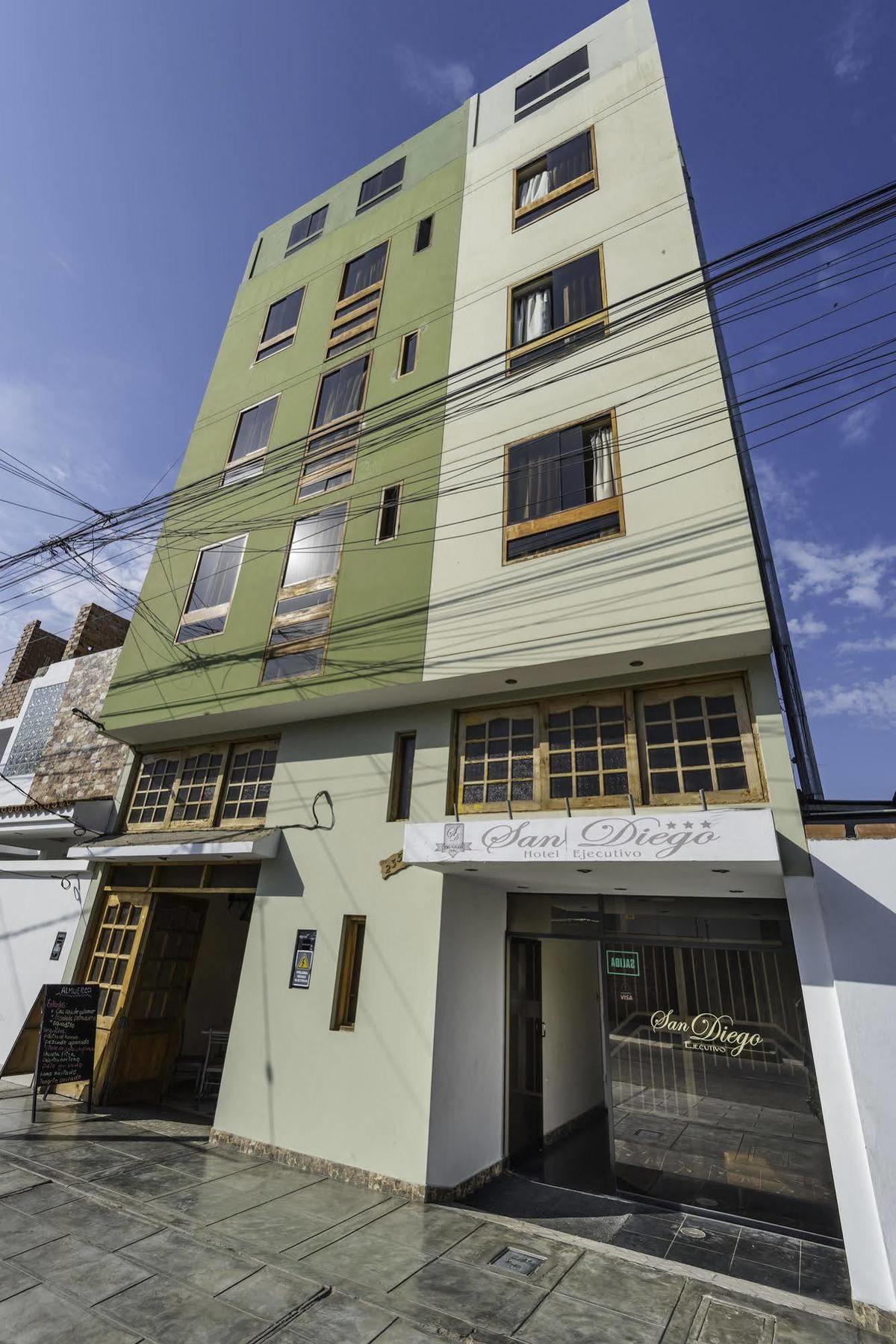 Hotel Ejecutivo San Diego Trujillo Esterno foto